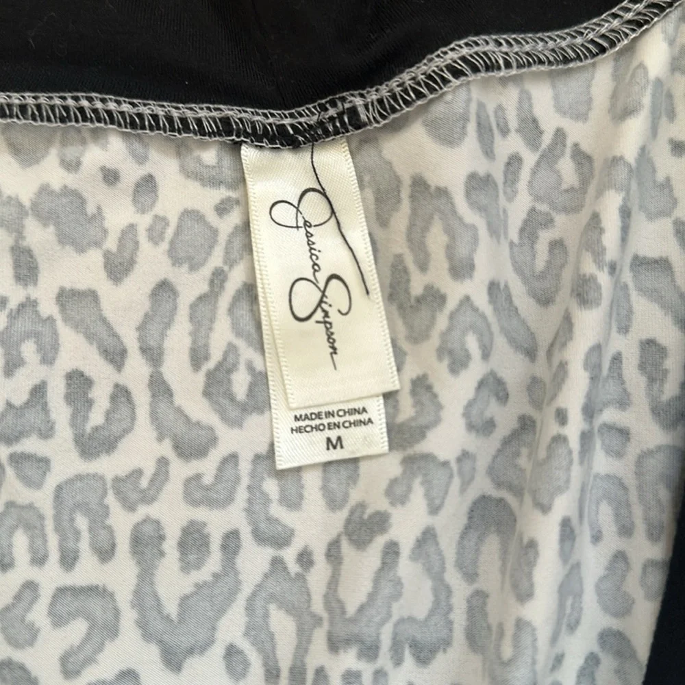 Leopard Print Robe - Picture 2 of 3